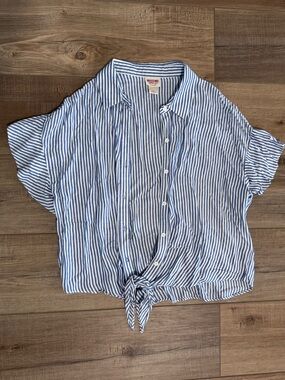 Mossimo Supply Co. Blue & White Striped Tie-Front Button-Down Shirt